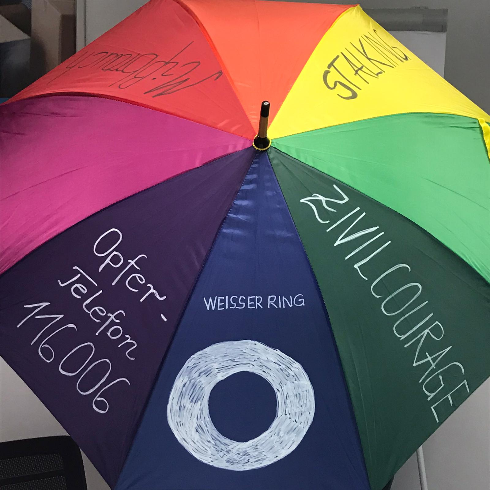 Unser Regenbogen-Schirm